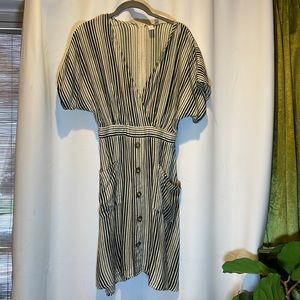 Susina Dress button front striped with pockets